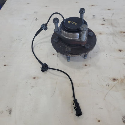 2019 ESCALADE OEM FRONT HUB 2WD RWD 48K MILES 25696 - image 5