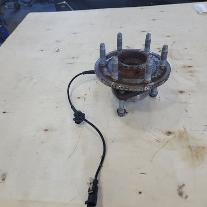 2019 ESCALADE OEM FRONT HUB 2WD RWD 48K MILES 25696 - image 10