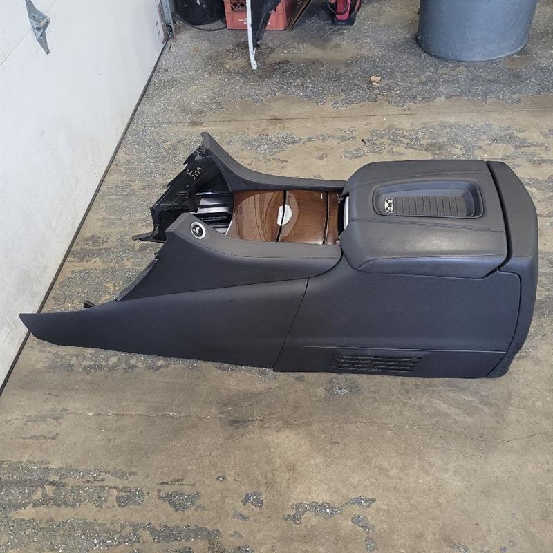 2019 ESCALADE CENTER CONSOLE BLACK 25699 - image 5