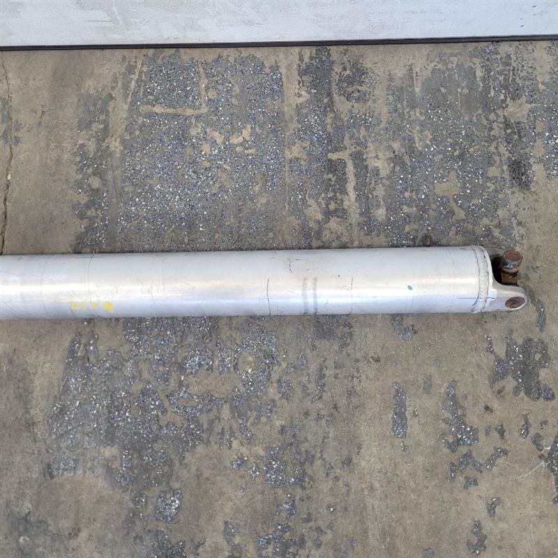 2019 ESCALADE 2WD REAR DRIVESHAFT 23486754 48K 25700 - image 10