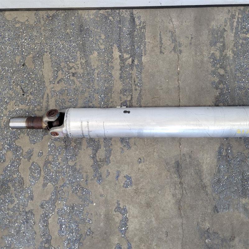 2019 ESCALADE 2WD REAR DRIVESHAFT 23486754 48K 25700 - image 12