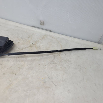 2019 ESCALADE FRONT PASSENGER DOOR LATCH 25717 - image 4