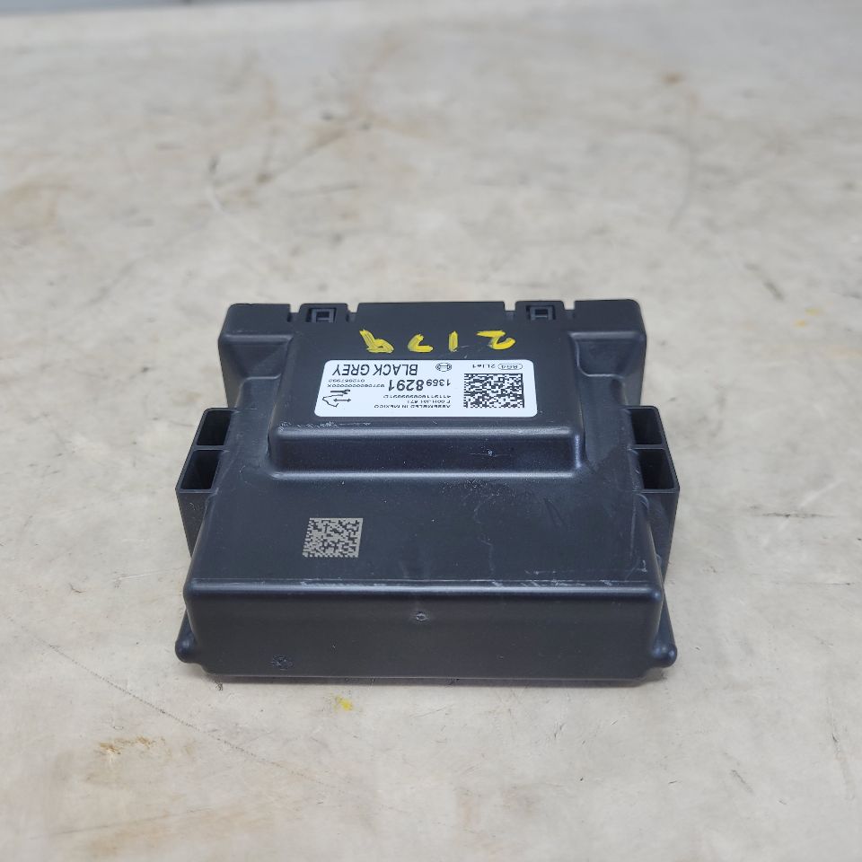 2019 ESCALADE SERIAL DATA GATEWAY MODULE 13598291 25748 - image 3