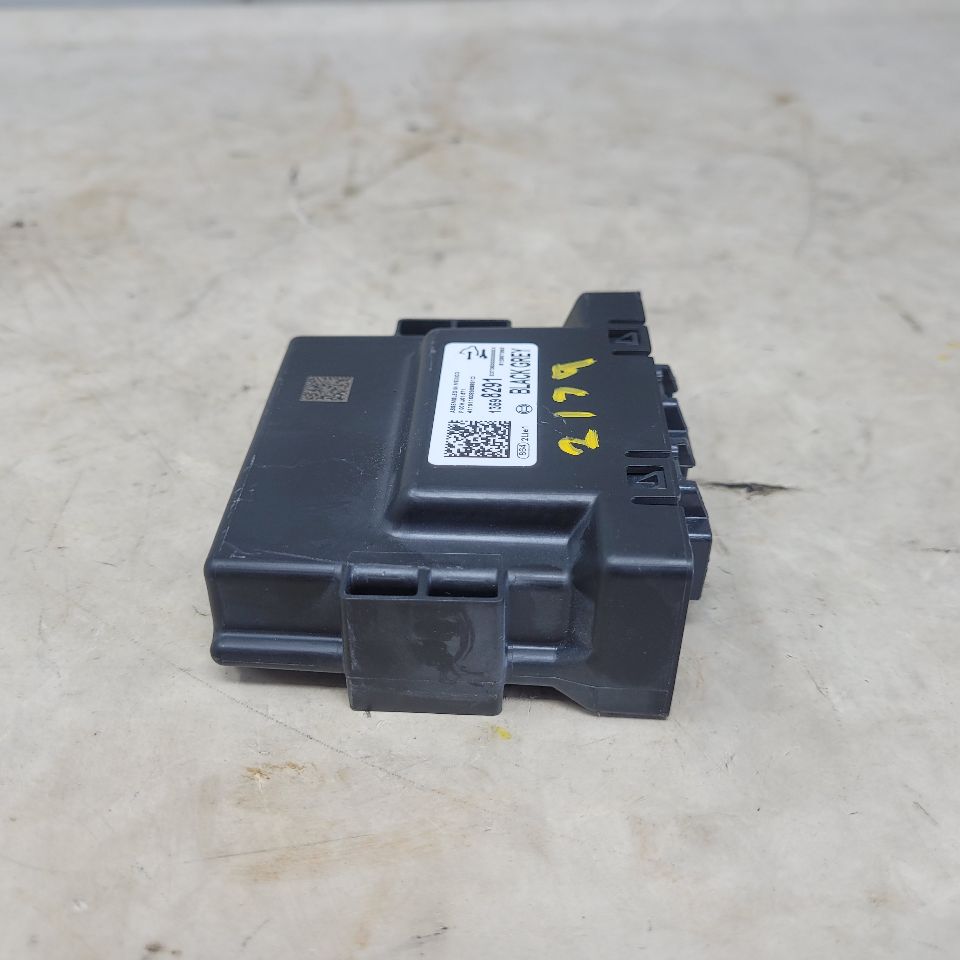 2019 ESCALADE SERIAL DATA GATEWAY MODULE 13598291 25748 - image 4