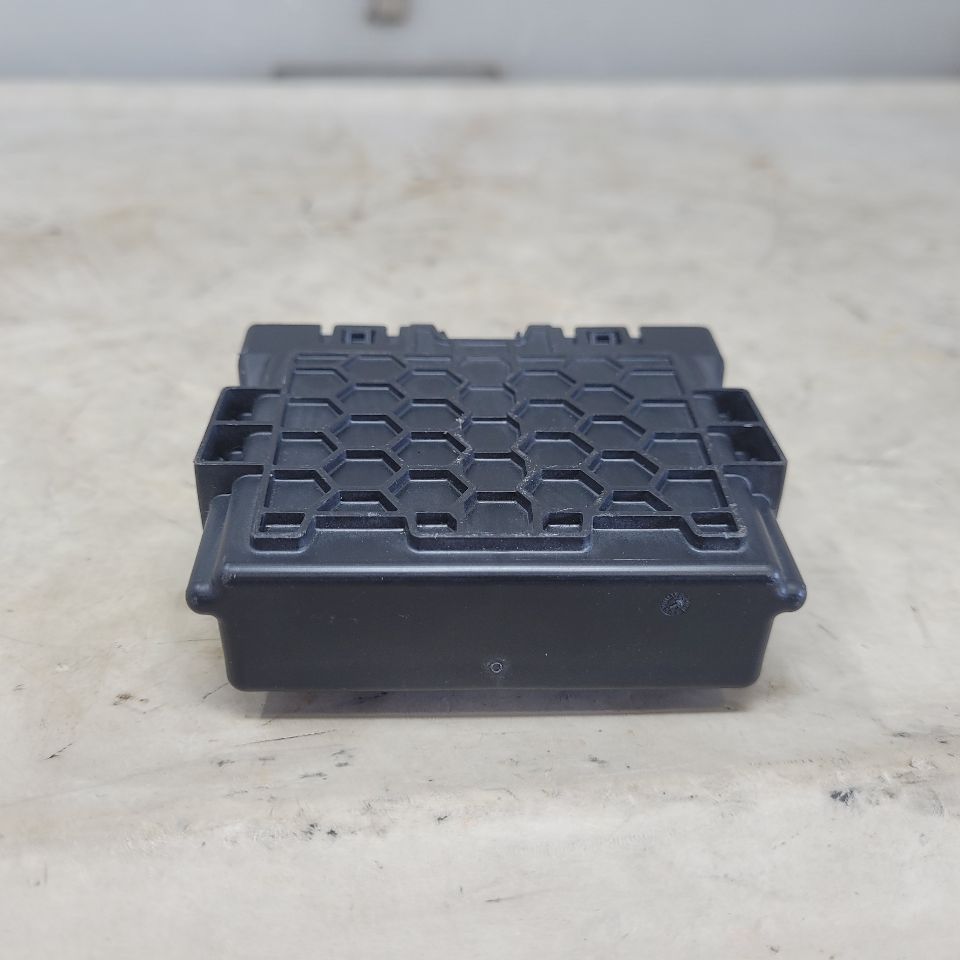 2019 ESCALADE SERIAL DATA GATEWAY MODULE 13598291 25748 - image 6