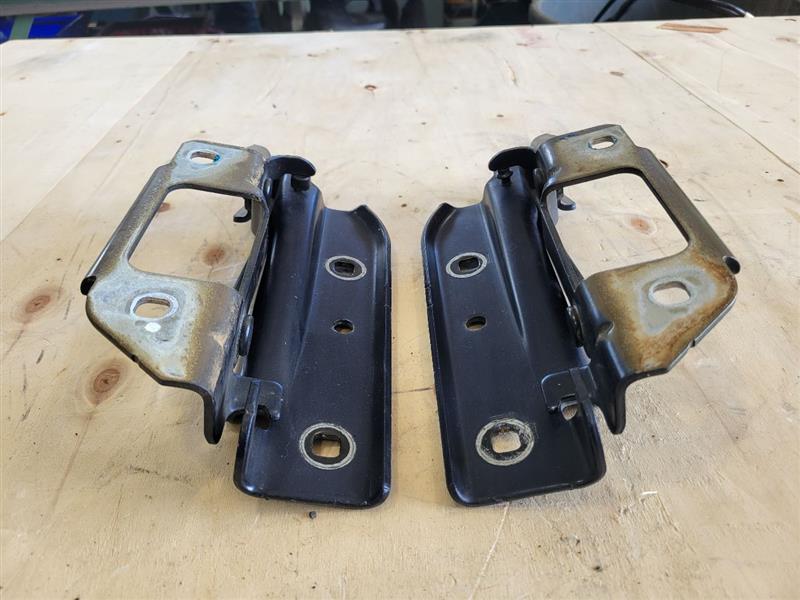 2011 CAMARO OEM HOOD HINGES IMPERIAL BLUE PAIR 25898 - image 2