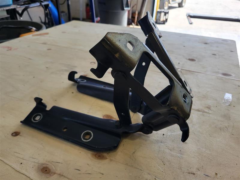 2011 CAMARO OEM HOOD HINGES IMPERIAL BLUE PAIR 25898 - image 9
