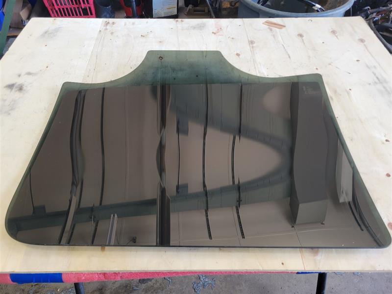 2017 SILVRDO15 RH PASSENGER REAR DOOR GLASS 25906 - image 11