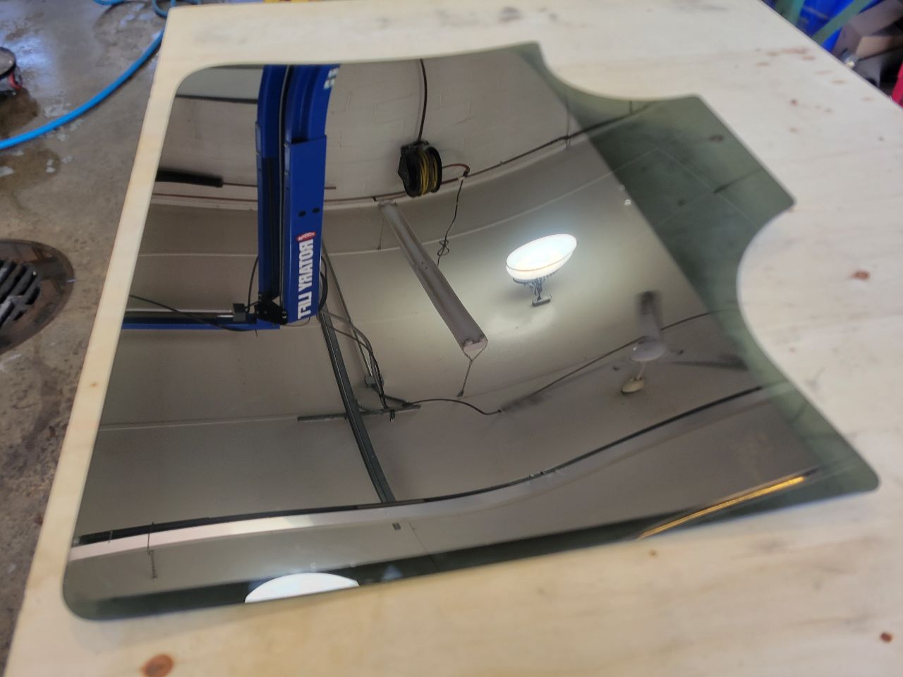 2017 SILVRDO15 RH PASSENGER REAR DOOR GLASS 25906 - image 12