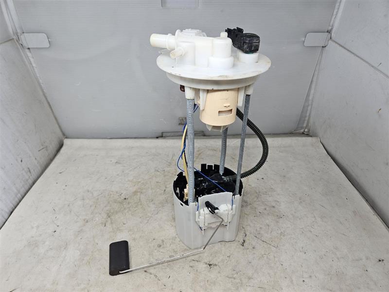 IN TANK FUEL PUMP 6.2L 84465279 25911 - image 1