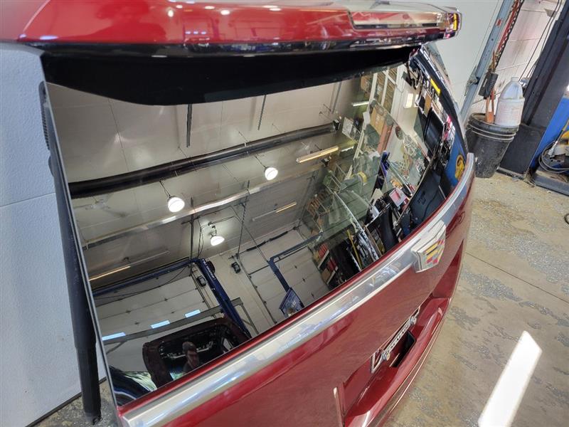 2016 ESCALADE LIFTGATE LIMITED EDITION RED 405Y 25926 - image 7