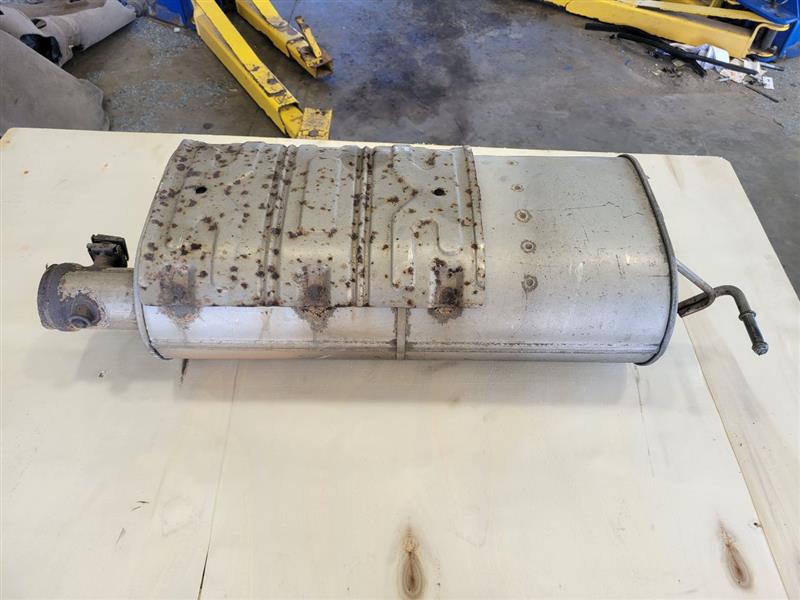 2016 ESCALADE OEM 6.2L EXHAUST MUFFLER & VALVE 59K 25937 - image 5