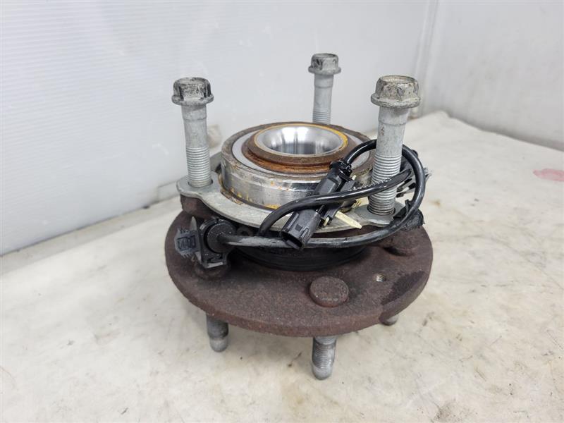 2016 ESCALADE OEM 4WD FRONT WHEEL HUB BEARING 59K 25939 - image 7