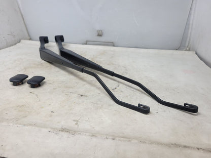2016 ESCALADE FRONT WINDSHIELD WIPER ARMS PAIR 25950 - image 4