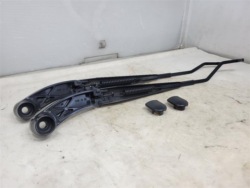 2016 ESCALADE FRONT WINDSHIELD WIPER ARMS PAIR 25950 - image 6