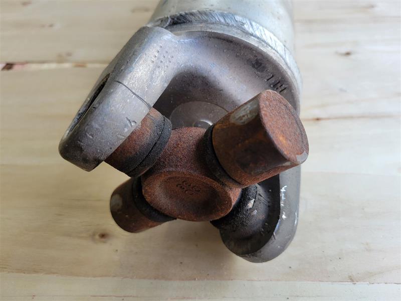 2016 ESCALADE DRIVE SHAFT REAR 4WD AA4P 23251188 25976 - image 2