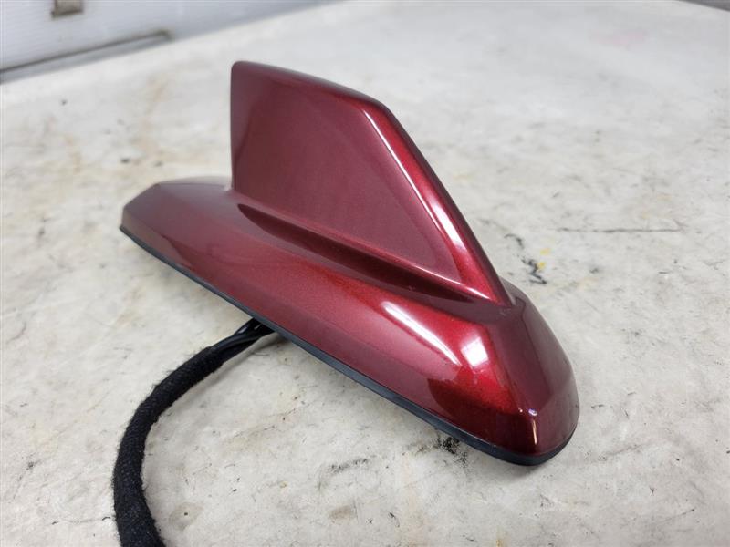 2016 ESCALADE SHARK FIN ANTENNA RED 84081924 25990 - image 2