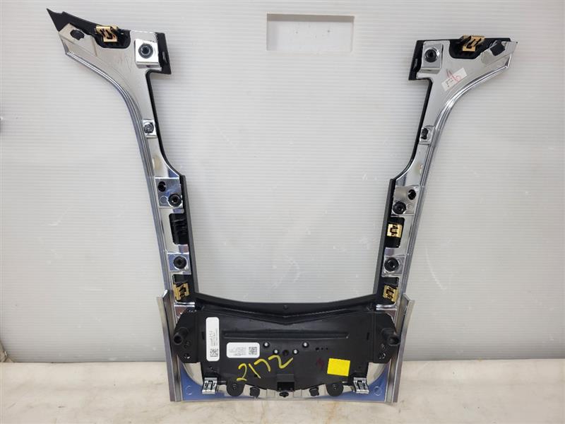 2016 ESCALADE CUE RADIO DASH TRIM BEZEL 22808248 26003 - image 8