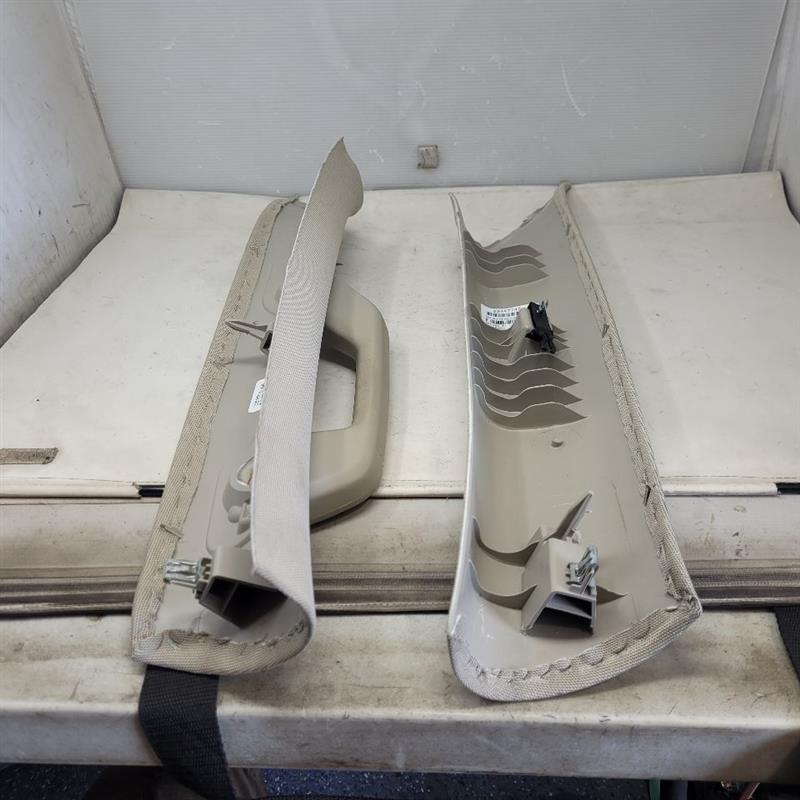 2016 ESCALADE A PILLARS TRIM PAIR LH RH 23447747 26018 - image 5