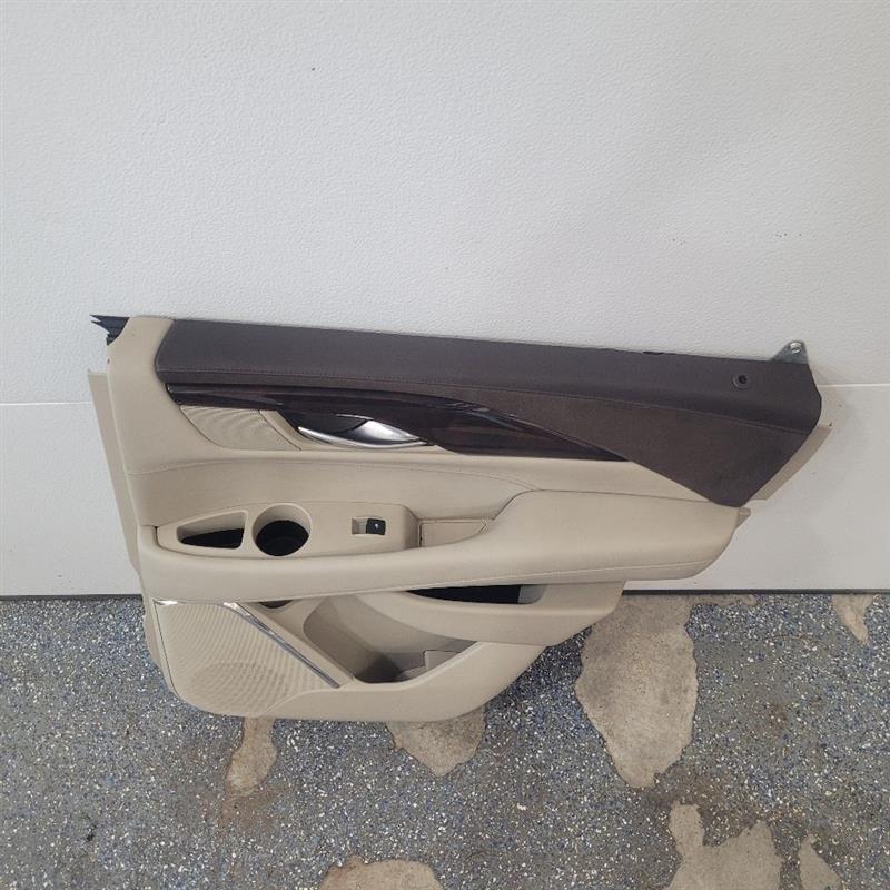 2016 ESCALADE RH PASSENGER REAR DOOR TRIM PANEL 26025 - image 8