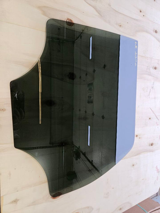 2012 ESCALADE DRIVER REAR DOOR GLASS 15140725 26060 - image 1