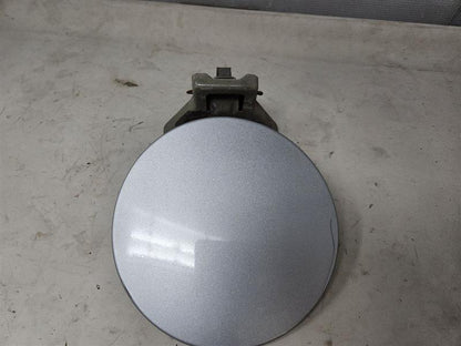 2012 ESCALADE GAS TANK FUEL FILLER DOOR SILVER 26088 - image 4