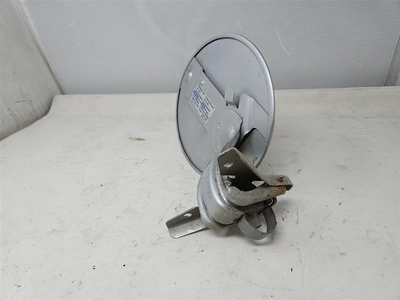 2012 ESCALADE GAS TANK FUEL FILLER DOOR SILVER 26088 - image 8
