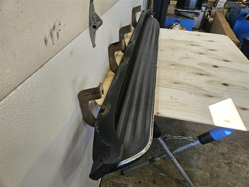 2012 ESCALADE PASSENGER STATIONARY RUNNING BOARD 26110 - image 7