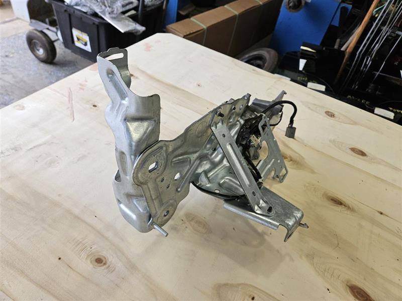 2012 ESCALADE POWER LIFTGATE MOTOR 26112 - image 3