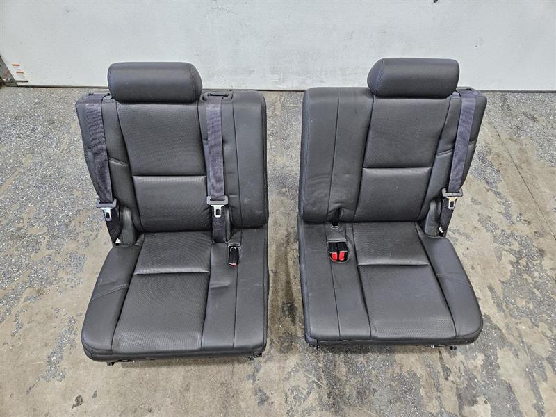 2012 ESCALADE THIRD ROW SEATS BLACK LEATHER 26122 - image 1