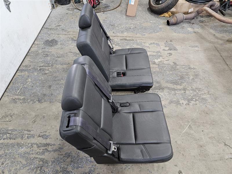2012 ESCALADE THIRD ROW SEATS BLACK LEATHER 26122 - image 7