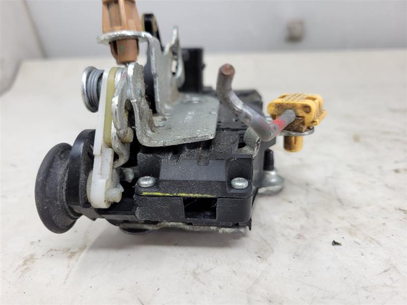 2012 ESCALADE REAR LH DRIVER DOOR LATCH 22741777 26136 - image 6