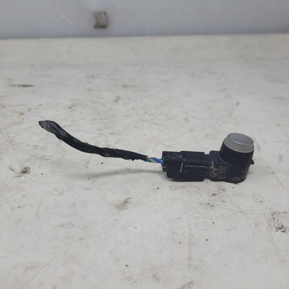 2012 ESCALADE FRONT OR REAR PARK SENSOR W/PIGTAIL 26192 - image 1