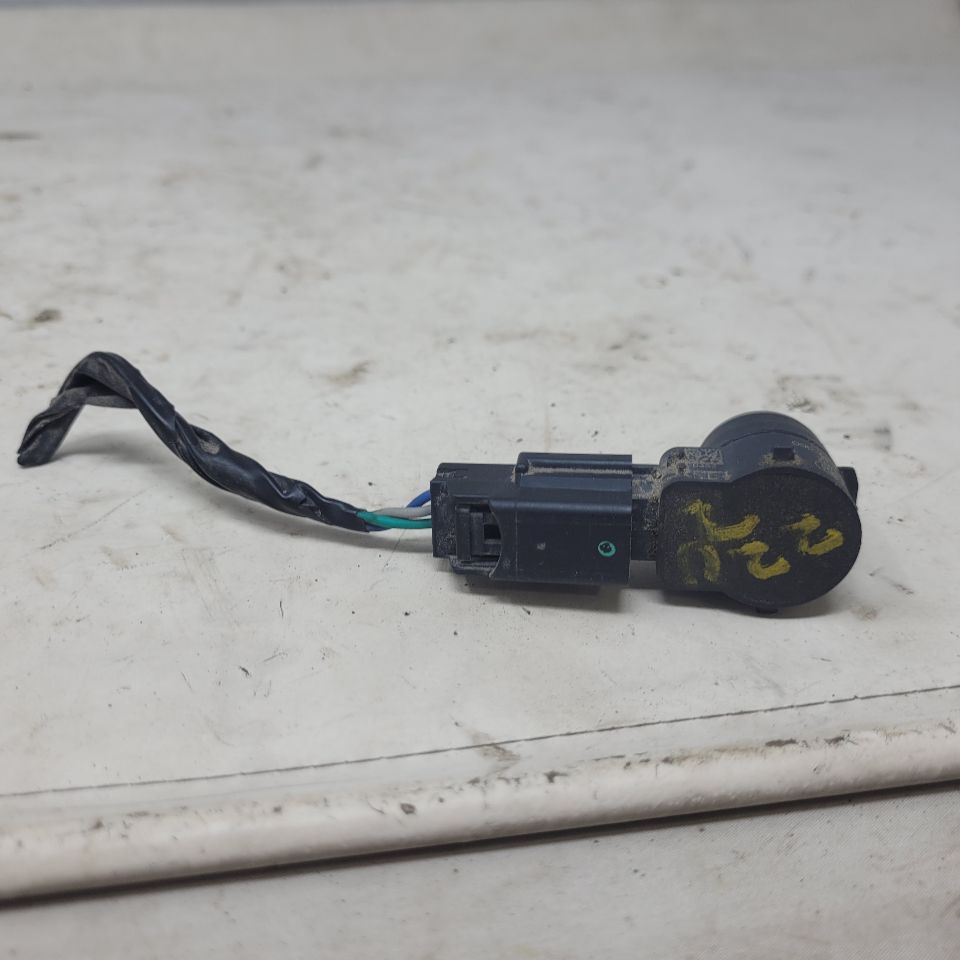 2012 ESCALADE FRONT OR REAR PARK SENSOR W/PIGTAIL 26192 - image 6