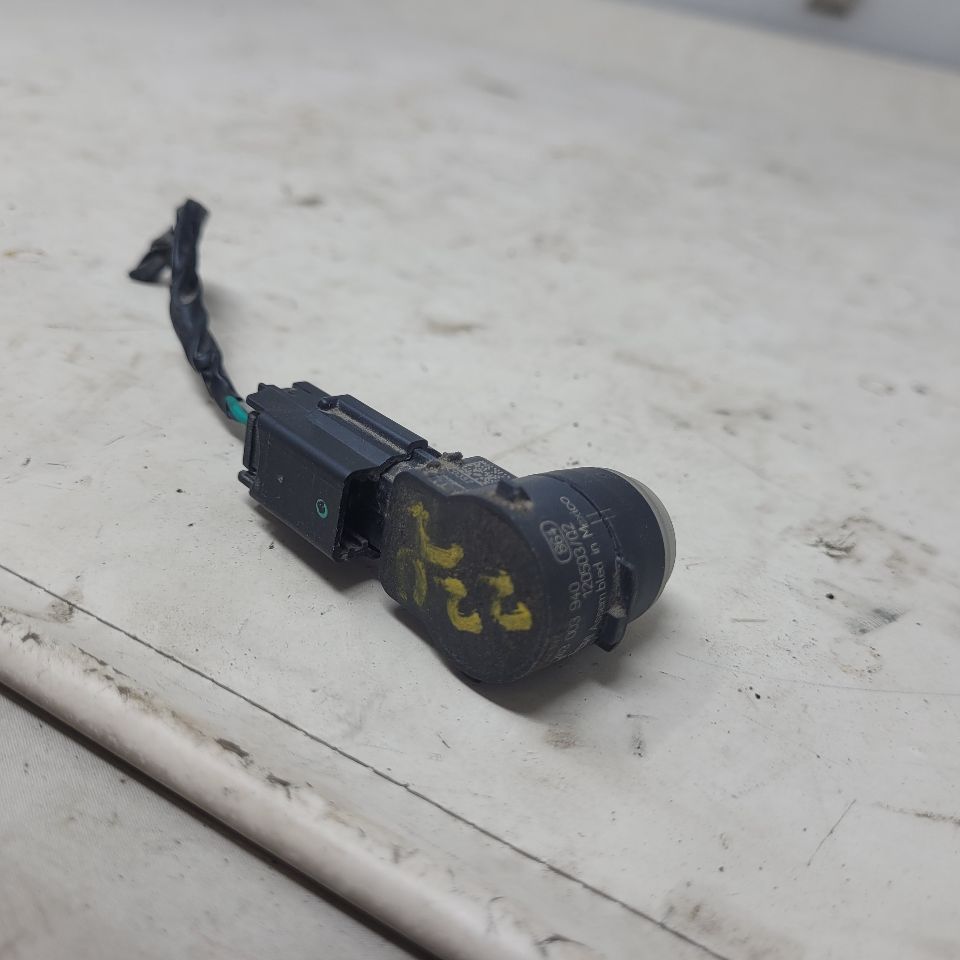 2012 ESCALADE FRONT OR REAR PARK SENSOR W/PIGTAIL 26192 - image 7
