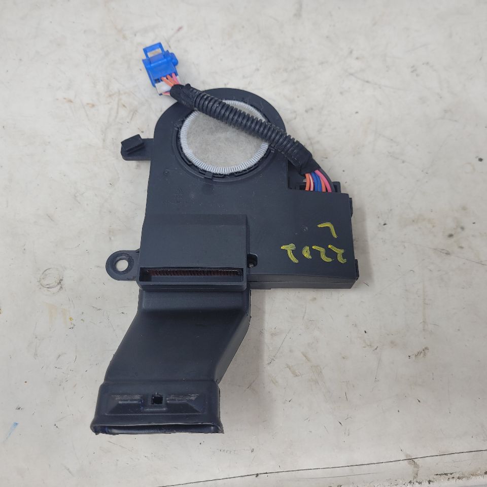 2012 ESCALADE LH BOTTOM SEAT BLOWER MOTOR 26206 - image 6