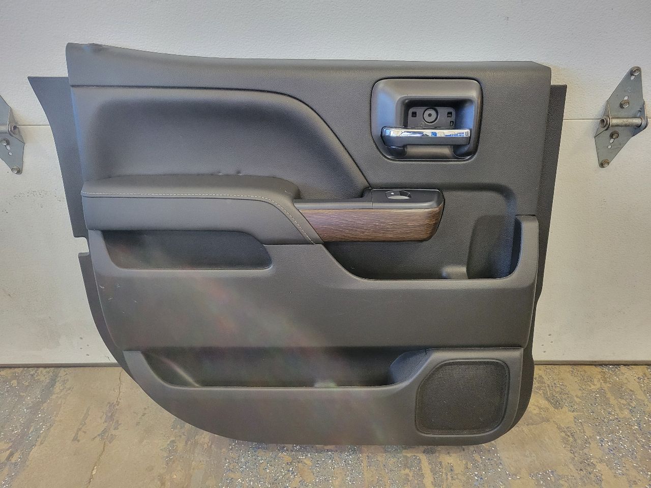 2017 SIERDEN15 DENALI CREW CAB DRIVER REAR DOOR TRI 26224 - image 1
