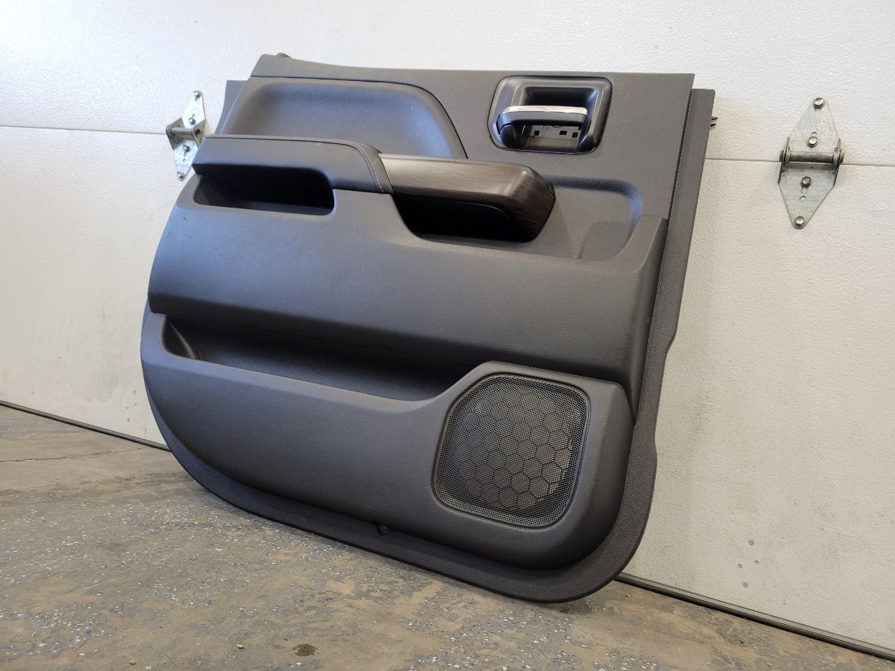 2017 SIERDEN15 DENALI CREW CAB DRIVER REAR DOOR TRI 26224 - image 5