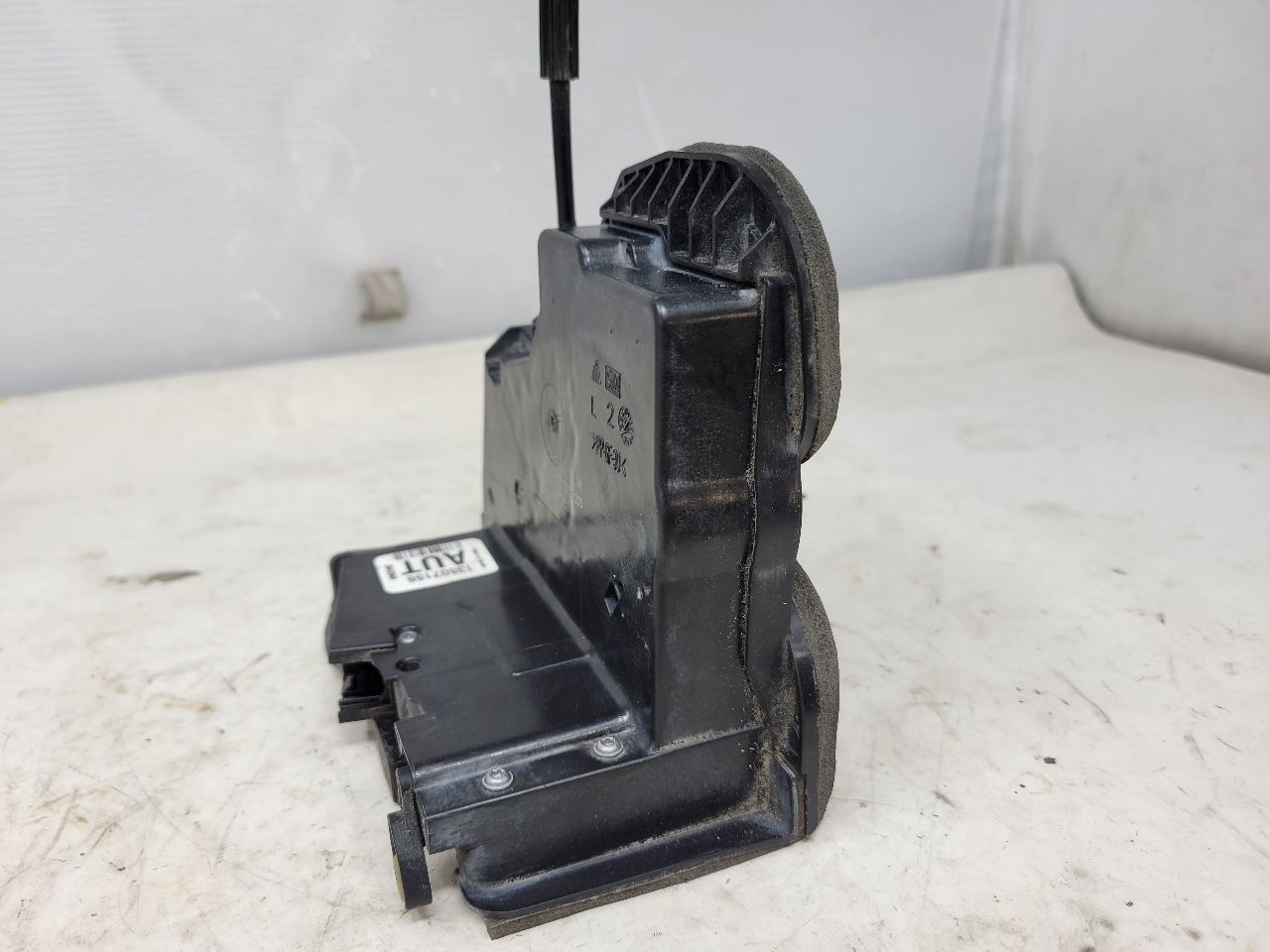 2017 SIERDEN15 DRIVER FRONT DOOR LATCH 13507155 26233 - image 4