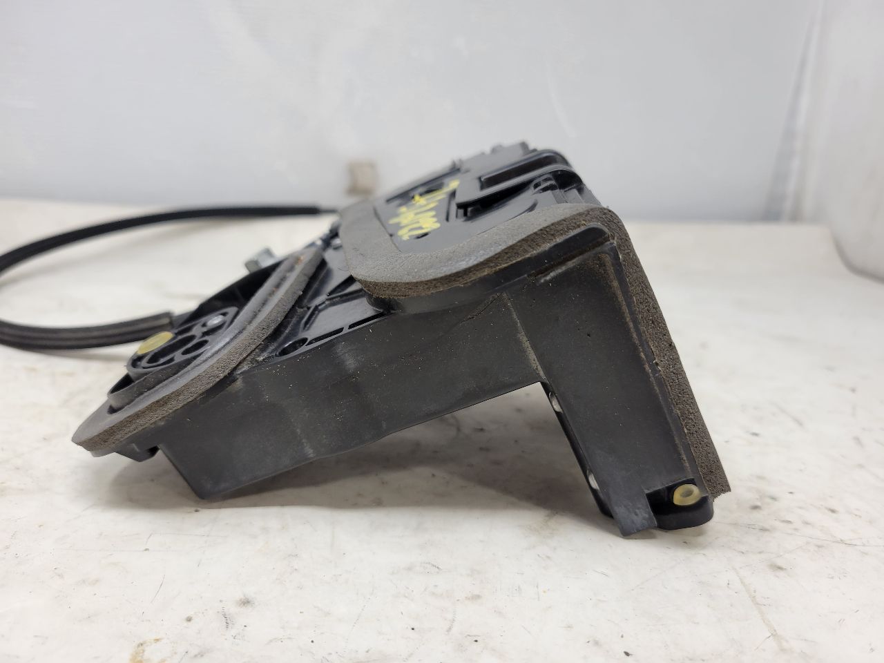 2017 SIERDEN15 DRIVER FRONT DOOR LATCH 13507155 26233 - image 8
