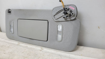 2017 SIERDEN15 PASSENGER SUNVISOR ASH GREY LIGHTED 26242 - image 4