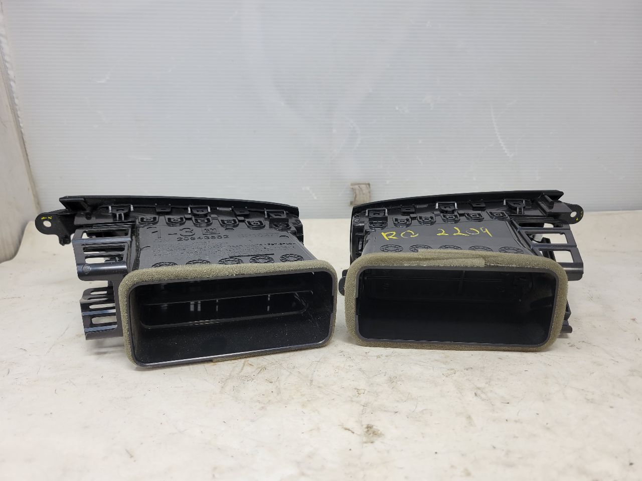 2017 SIERDEN15 SET OF 4 DASH VENTS HEAT A/C 26244 - image 11