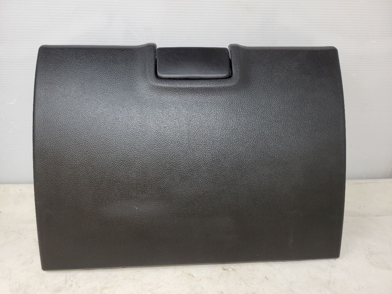 2017 SIERDEN15 LOWER GLOVE BOX BLACK 26261 - image 1