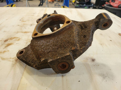 2012 ESCALADE RH PASSENGER FRONT SPINDLE 26287 - image 8