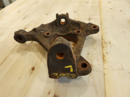 2012 ESCALADE LH DRIVER FRONT SPINDLE 26288 - image 5