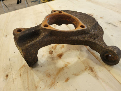 2012 ESCALADE LH DRIVER FRONT SPINDLE 26288 - image 10