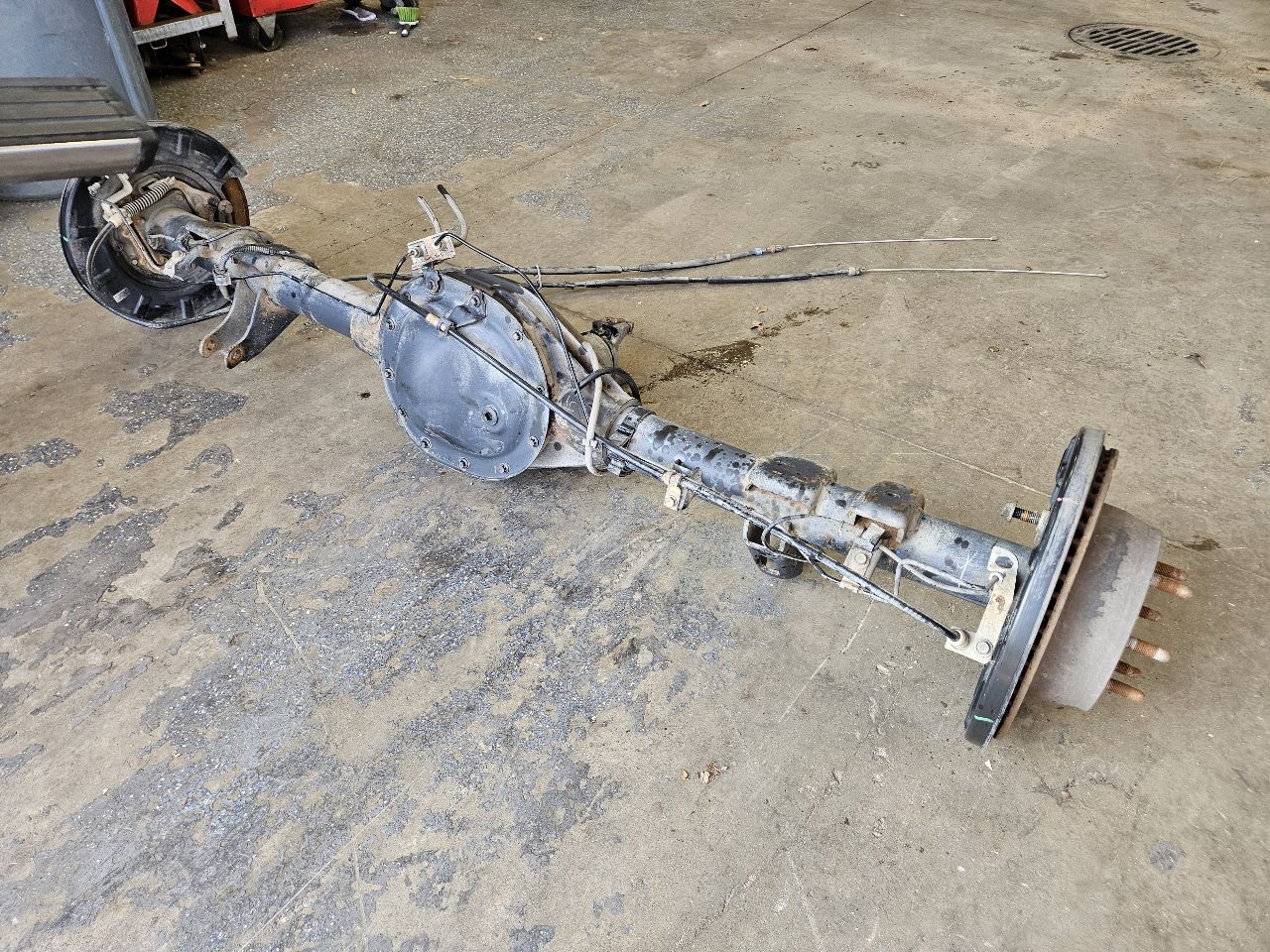 2017 SIERDEN15 REAR AXLE 9.75" GU5 3.23 G80 138K 26298 - image 9