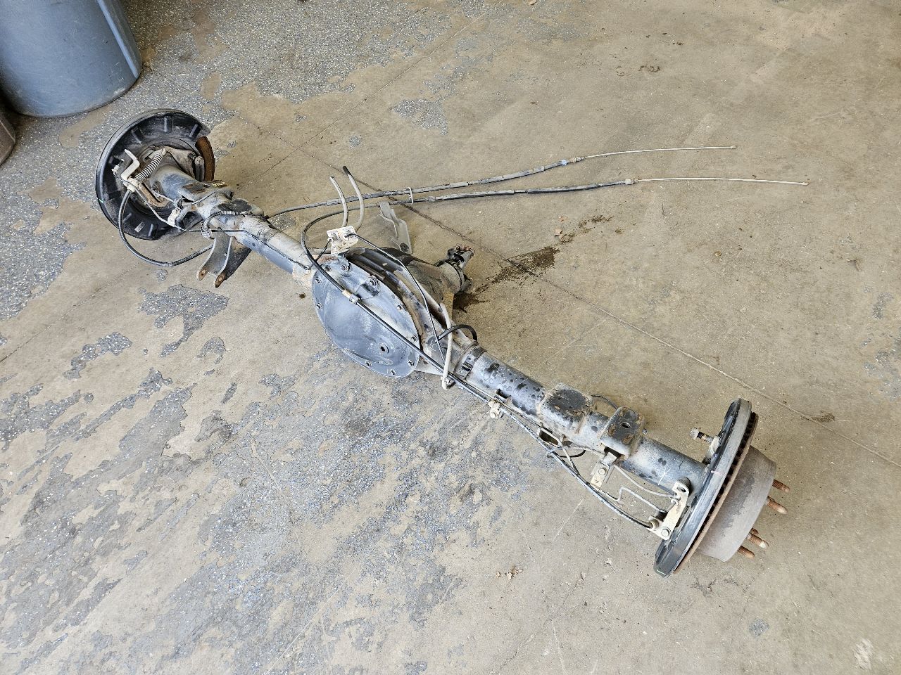 2017 SIERDEN15 REAR AXLE 9.75" GU5 3.23 G80 138K 26298 - image 10