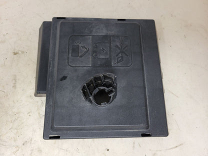2017 SIERDEN15 BATTERY FUSE JUNCTION BLOCK 84043745 26302 - image 8