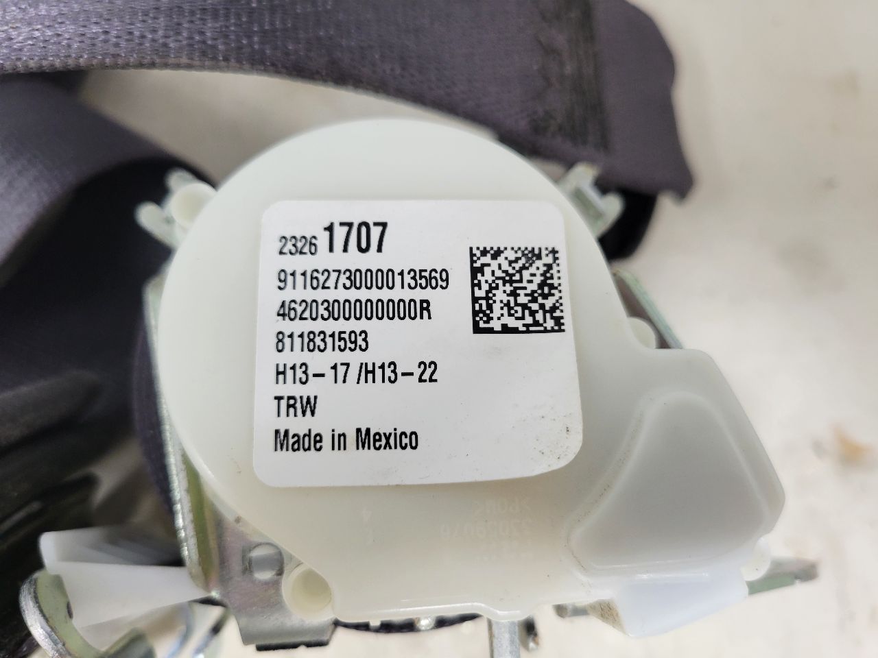 2017 SIERDEN15 REAR SEAT BELTS SET OF 3 BLACK 26314 - image 7